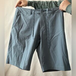 Hang Ten Men's Slate Blue Flat Front Shorts